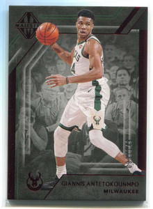 2019-20 Panini Chronicles Red 346 Giannis Antetokounmpo Majestic 99/149