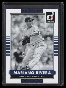 2015 Donruss 188b Mariano Rivera Black and White SP Photo Variation