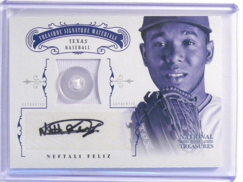 2012 Panini National Treasures Neftali Feliz auto autograph Button #D6/6 #54