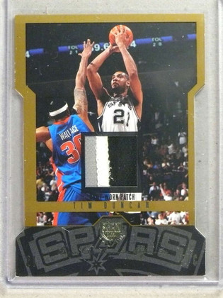 2004-05 Fleer SkyBox Limited LE Gold Memorabilia Tim Duncan Patch #D20/50