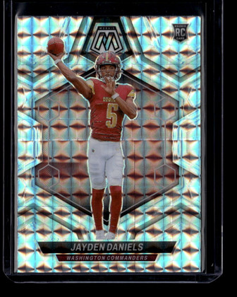 2024 Panini Mosaic Mosaic Silver Refractor 302 Jayden Daniels Rookie ID: 183768