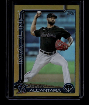 2025 Topps Gold Rainbow Foil 335 Sandy Alcantara 34/50