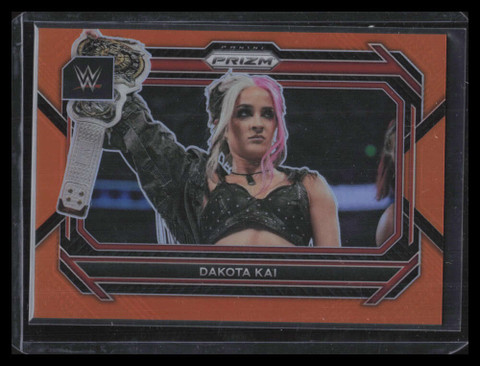 2023 Panini Prizm WWE Prizms Orange Refractor 40 Dakota Kai 8/99