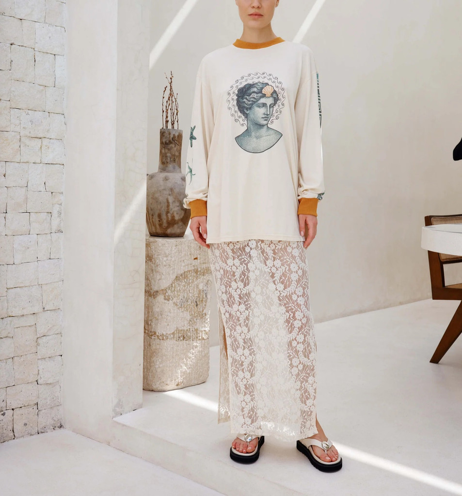 Peach & Parla Goddess Long Sleeve Tee