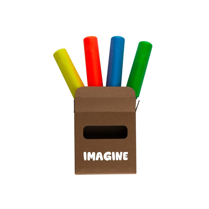 A box containing four triangle highlighters in yellow, red, blue, and green. The box has a logo on it.