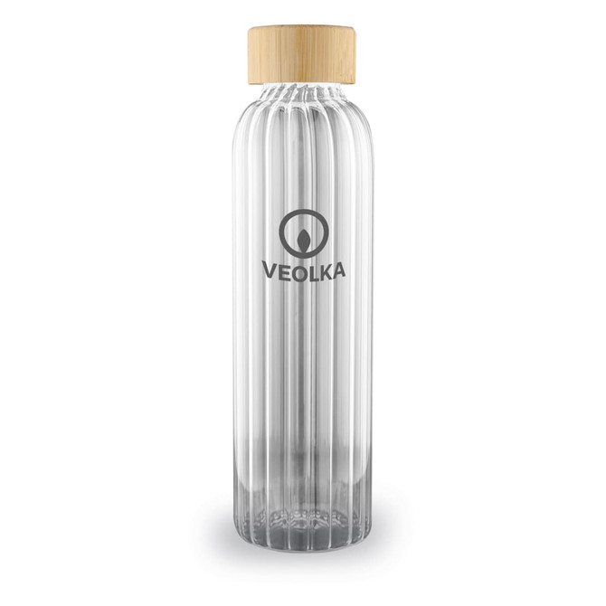 A drink bottle made of clear glass with a ribbed design and a natural wooden lid, featuring a logo.