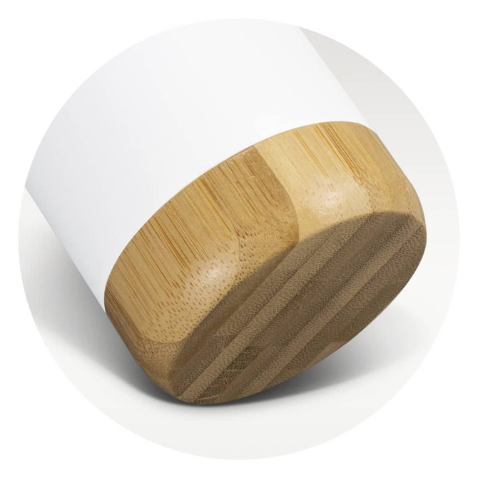 A drink bottle with a white body and a bamboo base, featuring a simple, modern design and a logo.