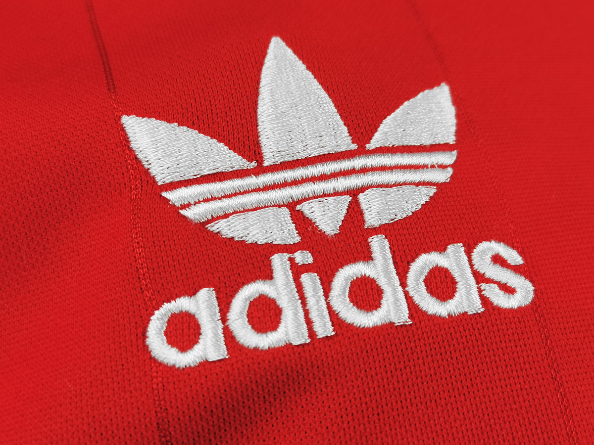 Manchester United 1984 Men's Home Retro Shirt