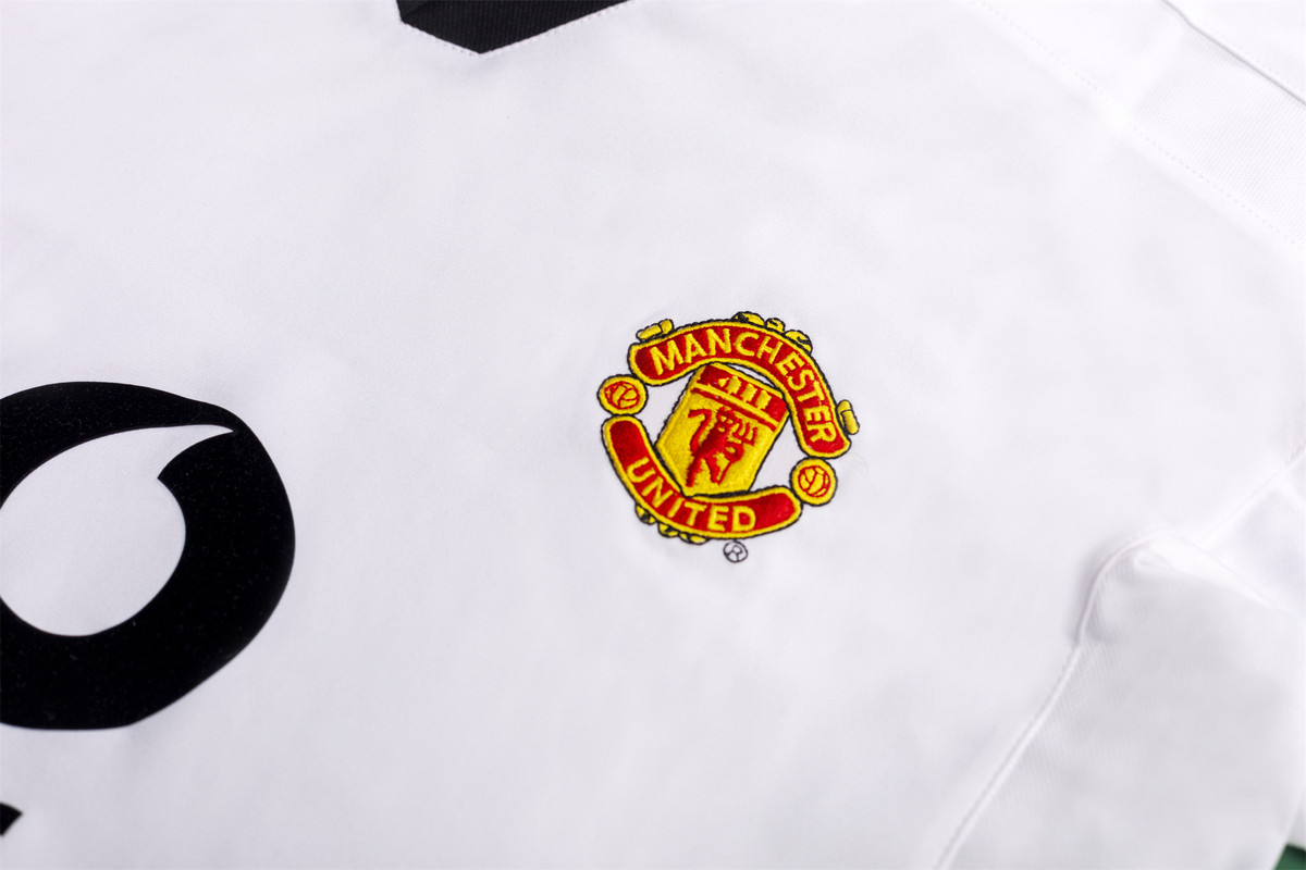 Manchester United 02/03 Men's Away Retro Shirt