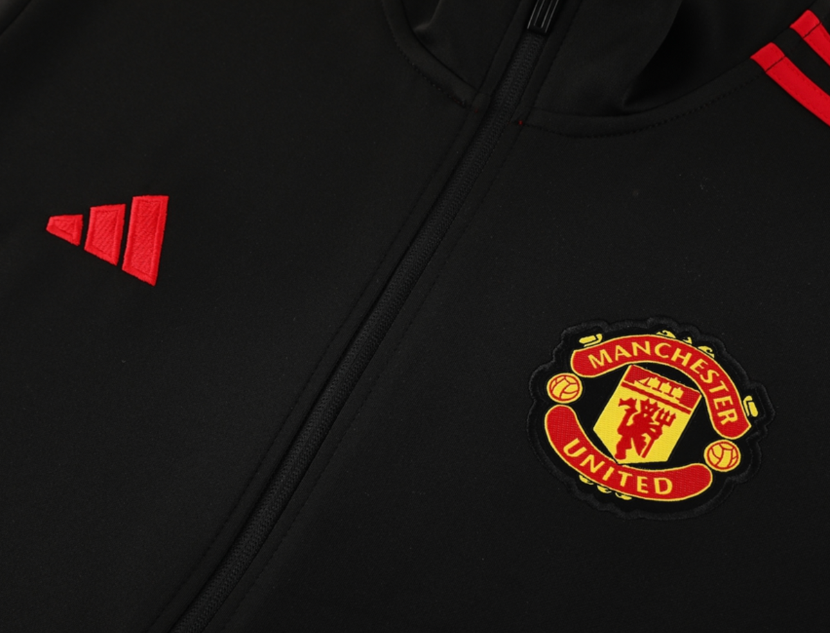 Manchester United 24/25 Men's Black Long Zip Jacket