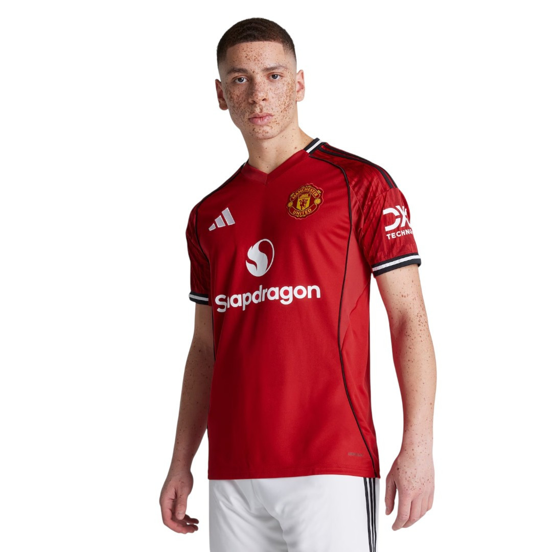 B.FERNANDES #8 Manchester United 25/26 Stadium Men's Home Shirt - PL Font