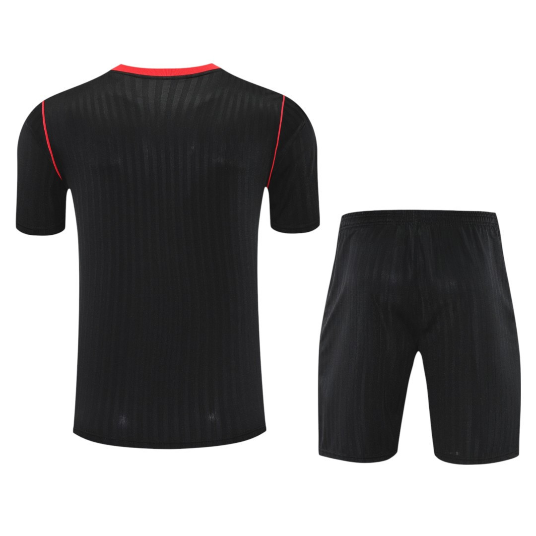 Manchester United 25/26 Men's Black-Red Terrace Icon Shirt