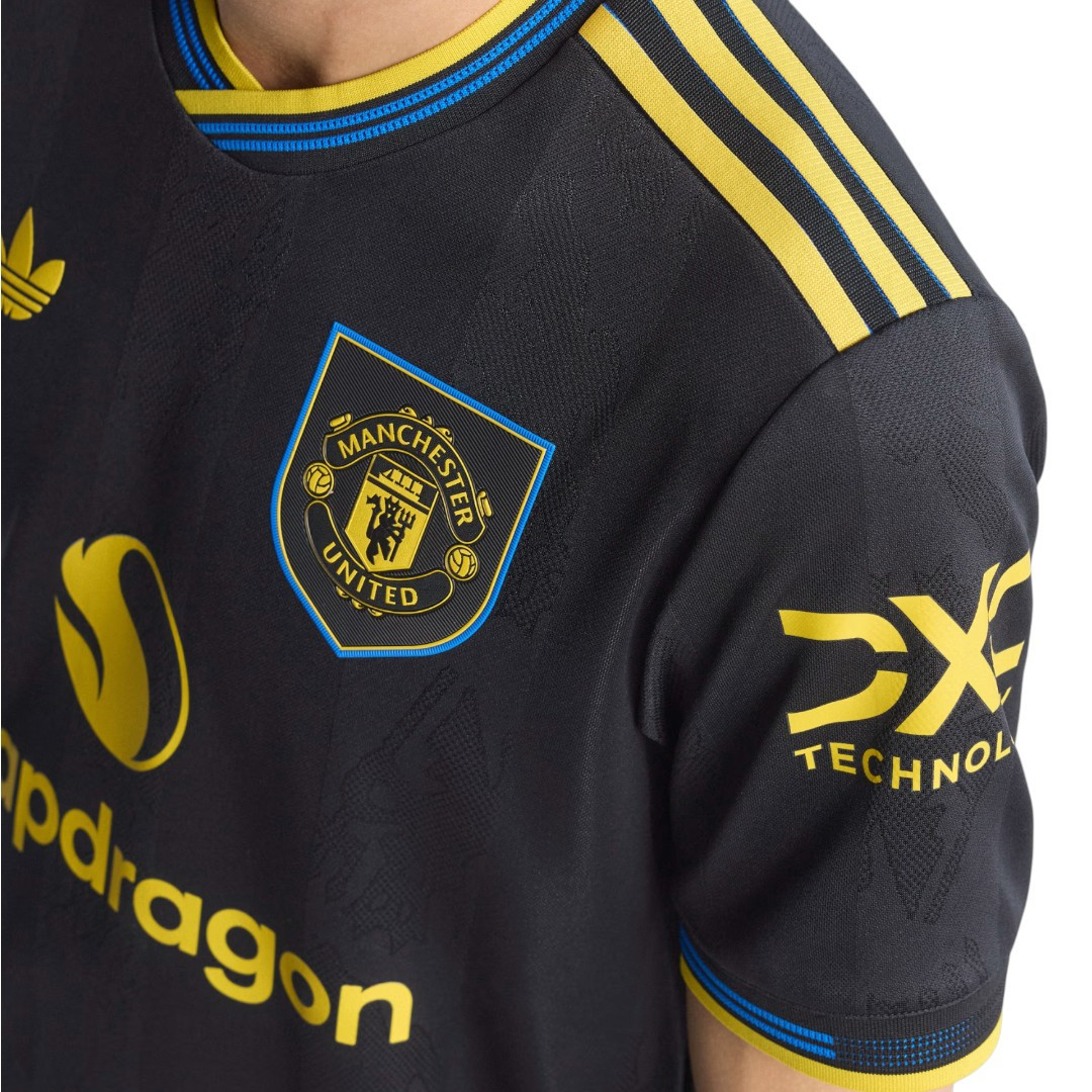 B.FERNANDES #8 Manchester United 25/26 Authentic Men's Third Shirt - PL Font