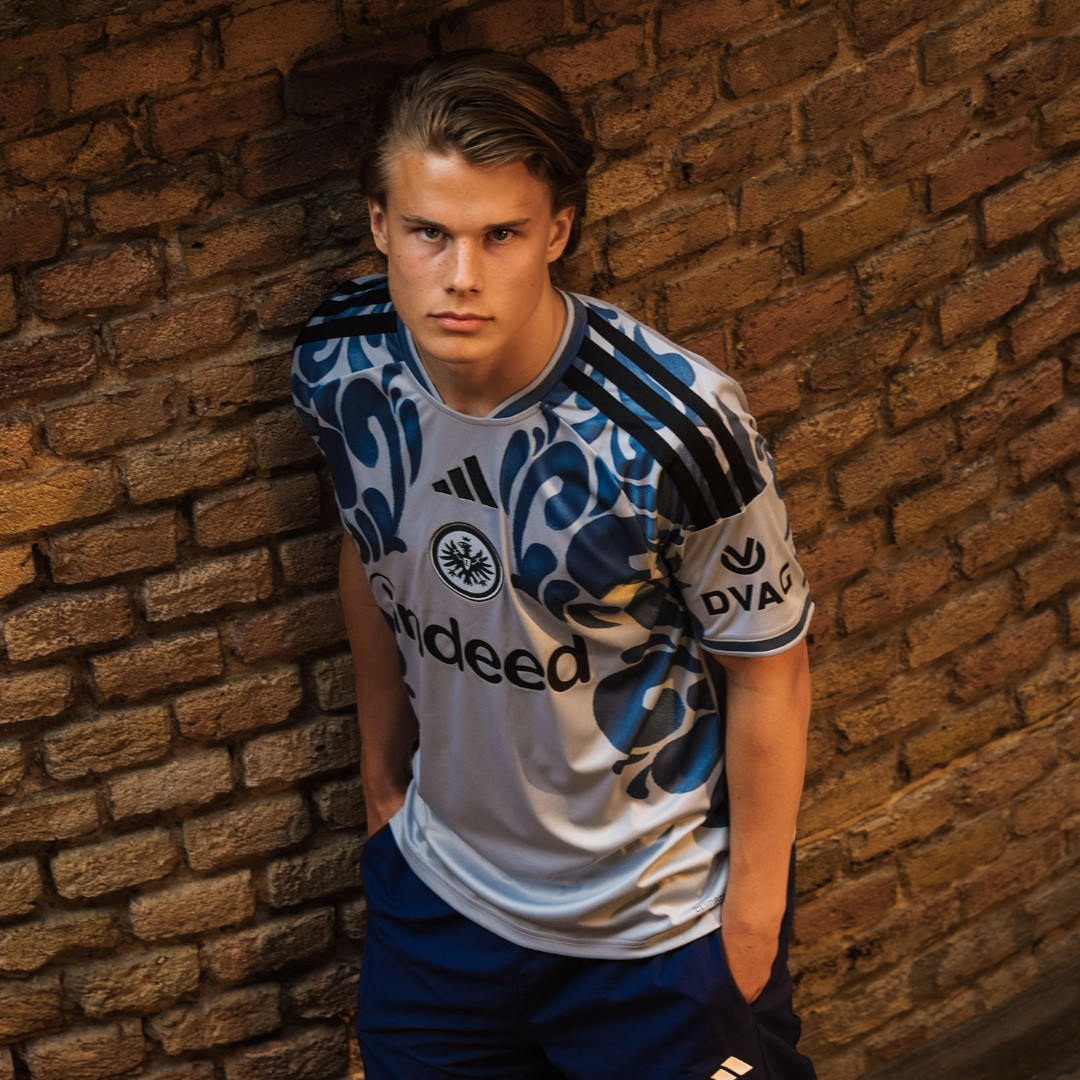Frankfurt 26/27 Stadium Men's Third Shirt