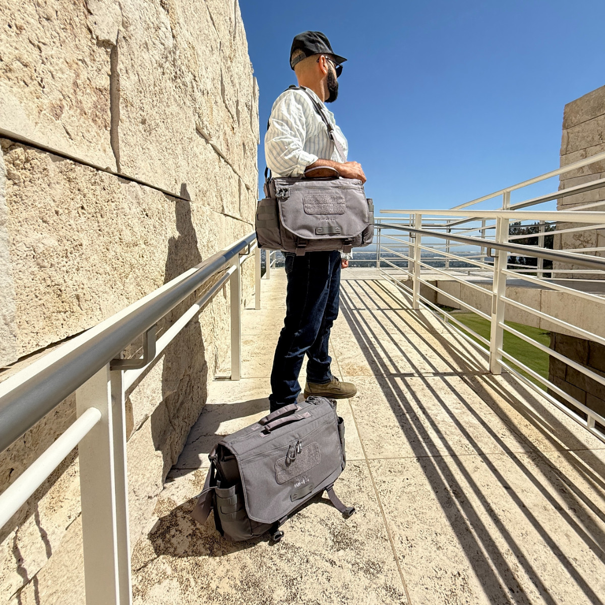ENVOY-17 (Gen-5) Messenger Bag - Vanquest Gear