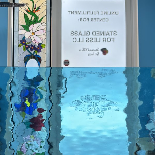 eyewater ver. High school（Blue）ハシヅメユウヤ Sky Blue Waterglass (OGT-533-1WF) | Stained Glass For Less