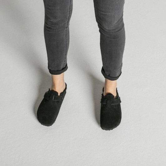 Birkenstock Boston Shearling Suede Leather Fur Black 0259881 Ladies Clog | newshoes.ie