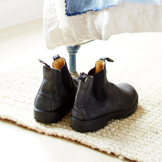 Blundstone 587 Rustic Black Ladies Chelsea Boots | newshoes.ie