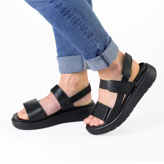 Ara Lucca 12-20204-01G Black Low Wedge Sandal | newshoes.ie
