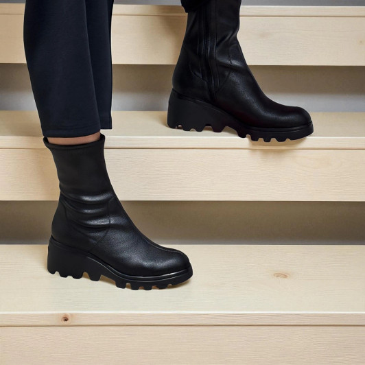 Wonders Toronto 17 Black Stretch Mid Calf Wedge Boot | newshoes.ie