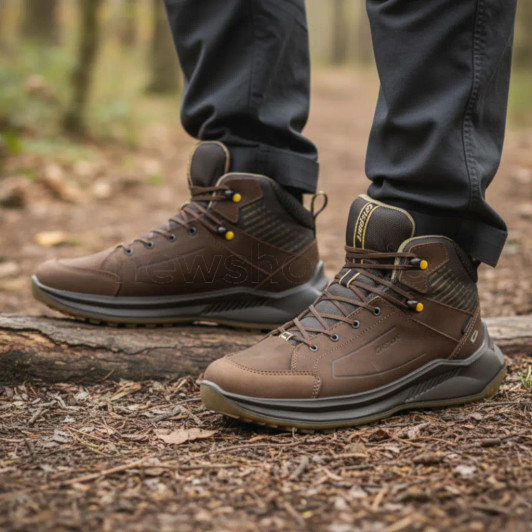 Grisport Trailwalker Brown Wax Leather Men's Walking Boot | newshoes.ie
