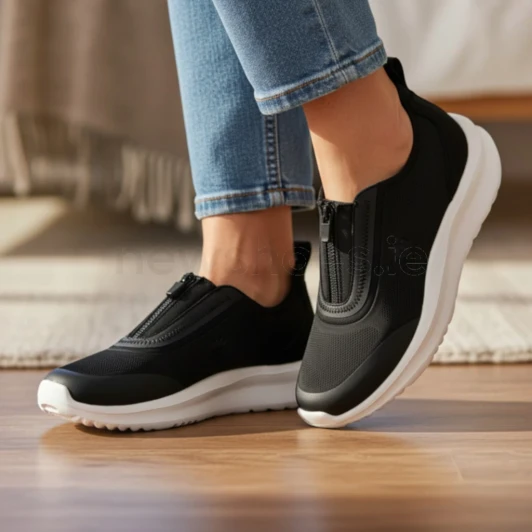 Clarks Solevana Bay 26320224 Black Sneaker | newshoes.ie