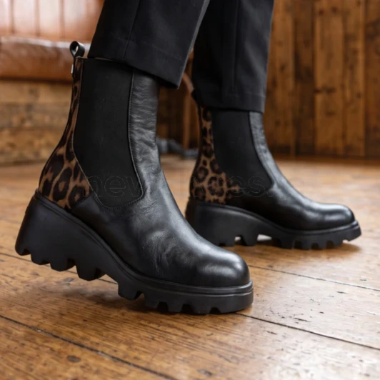 Wonders Toronto 32 G-7032 Black Wedge Leopard Print Heel Chelsea Boot | newshoes.ie