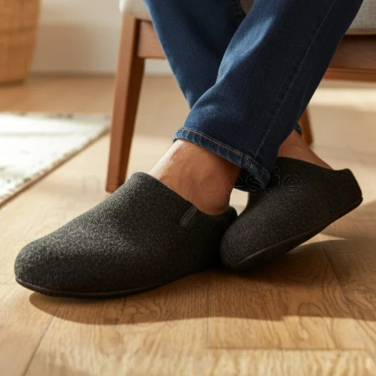 Skechers Bennett - Relaxer 211456 Black Men's Slipper | newshoes.ie