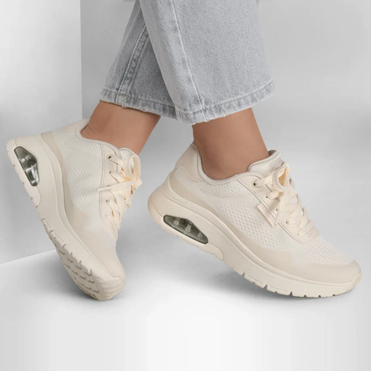 skechers uno stand on air off white