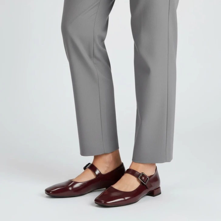 Unisa Culver F26 VER Wine Patent Flat Strap