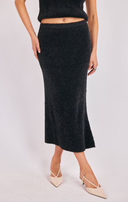 Sadie & Sage Black Indie Fuzzy Skirt