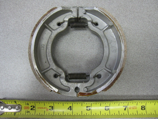 NEW ~ REAR BRAKE SHOE FITS MOST CHINESE 250cc 4-STROKE SCOOTER MOPED - REGULAR