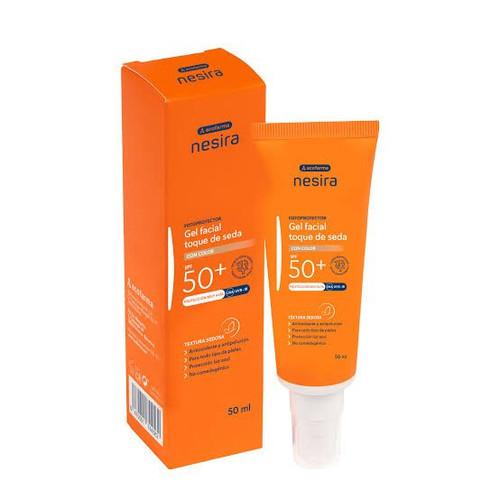 ACOFARMA NESIRA Gel Facial toque seda SPF50+ con color . 50ml 