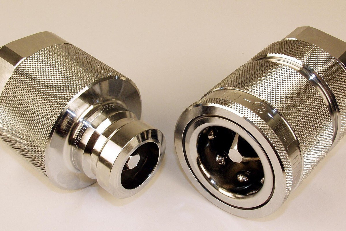 Quick Connect Couplings: Common Use Cases - HGW Hydraulics
