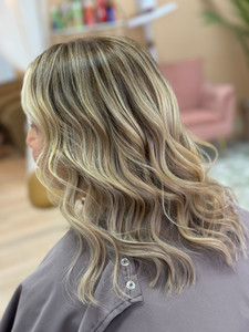 Blissful Blowout (short hair above shoulders or at collar bone ) Blissful Blowout (short hair above shoulders or at collar bone )