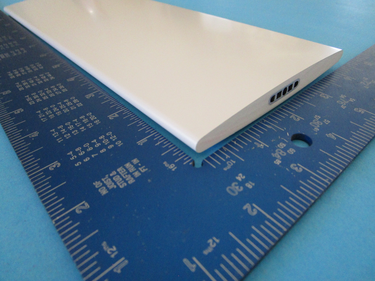 4 1/2" Solid Core Louver