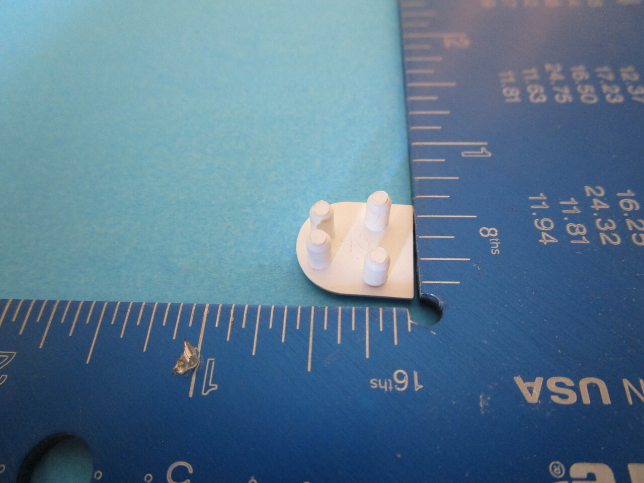 Tilt Bar End Cap 08