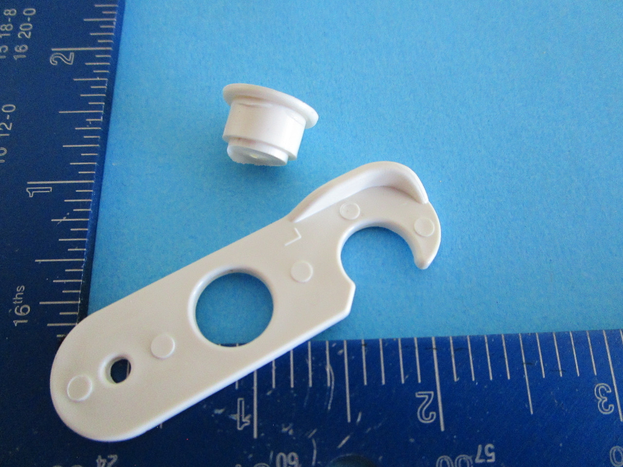 Mounting Flange and Catch Hub -Left