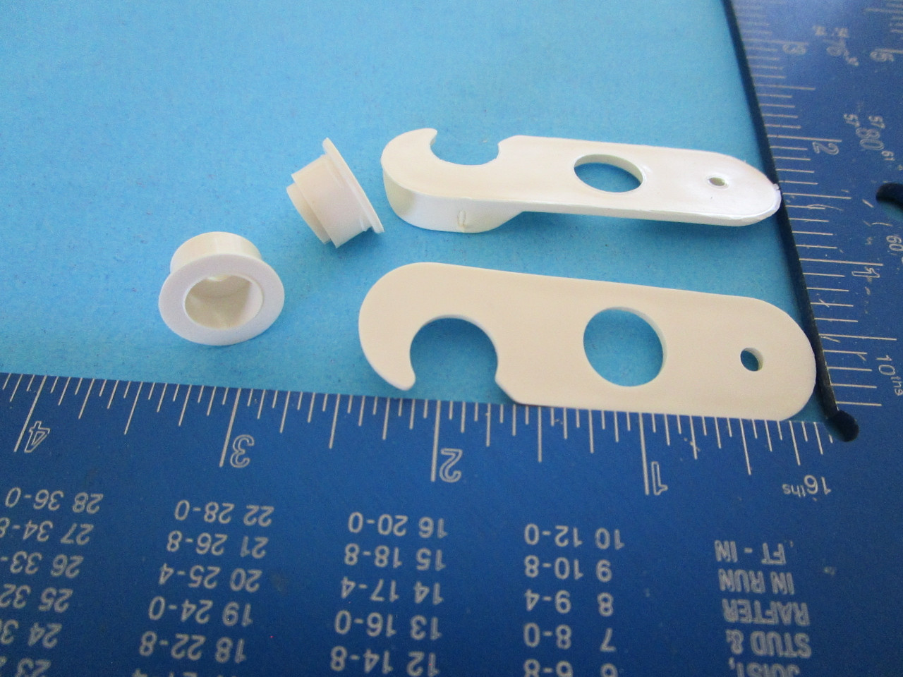 Mounting Flange and Catch Hub Left and Right