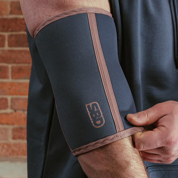 Elbow-Sleeves-Men-02__98482.