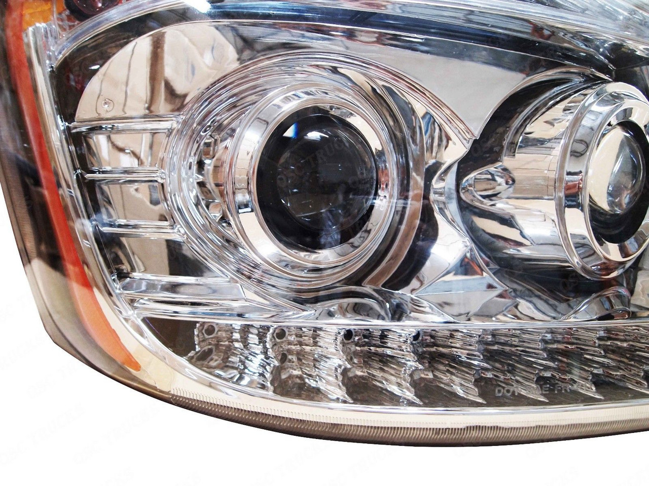 QSC Headlights Assembly w/ LED Stripe Left & Right Pair for Cascadia 0817