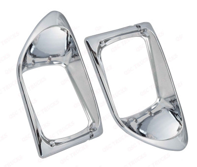 QSC Chrome Head Light Bezel Pair for International 4300 9200 9400 95-04