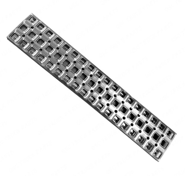 QSC Front Upper Top Fairing Aluminum Step Pedal for Volvo VNR 2018+