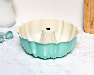 12 Cup Formed Bundt Pan-Nordicware 