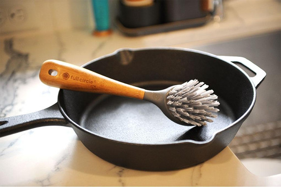 Full Circle Brands Tenacious C. Cast Iron Brush & Scraper 