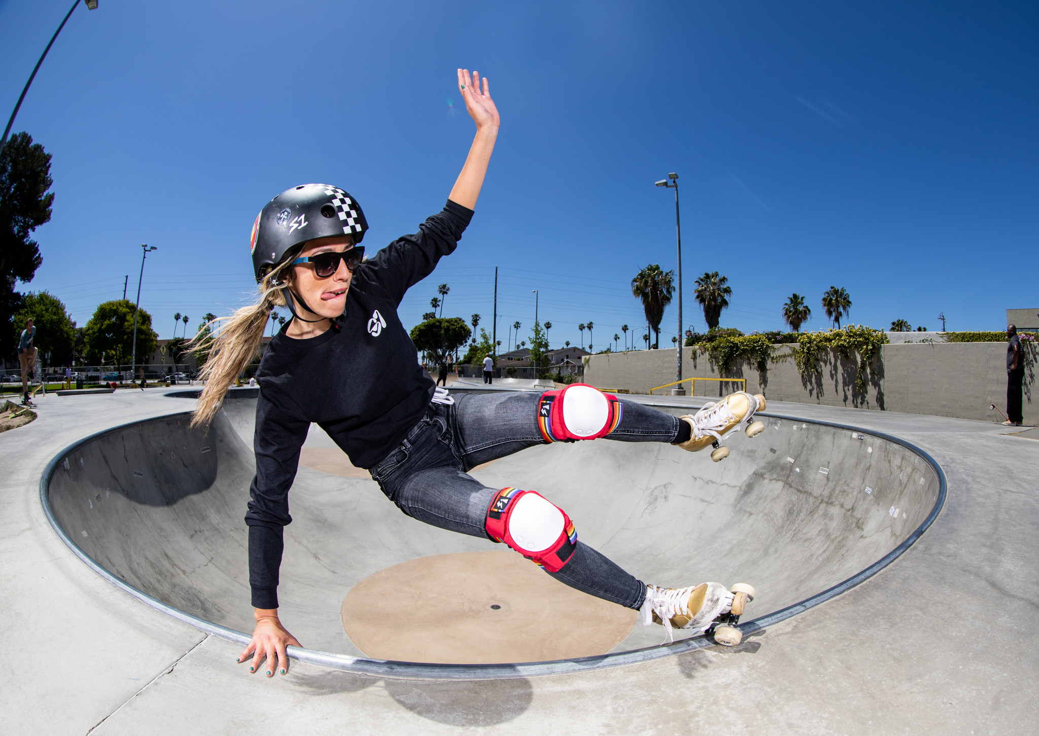 CAPTAINS HELM チェッカーフラッグ　MA-1リバーシブルバーガンディ Black Checkers Helmet | Skateboard Helmet | Bicycle Helmet