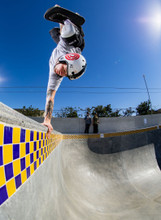 S1 Pro Knee Pads 4.5 for Skateboarding AJ Nelson Invert
