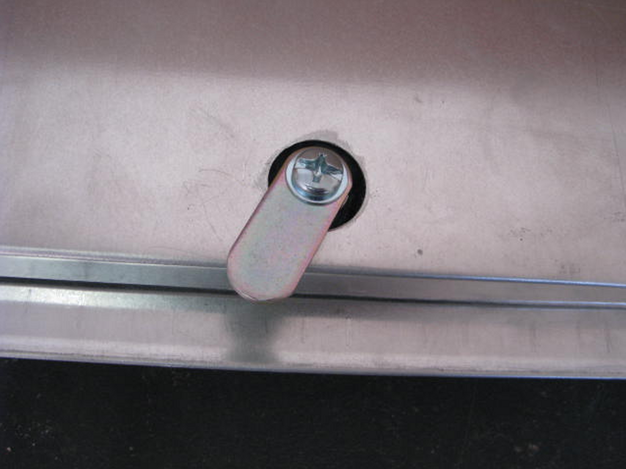 Airstream Trunk Door (CBP011) LATCH ZOOMED (BACK OF LOCK)