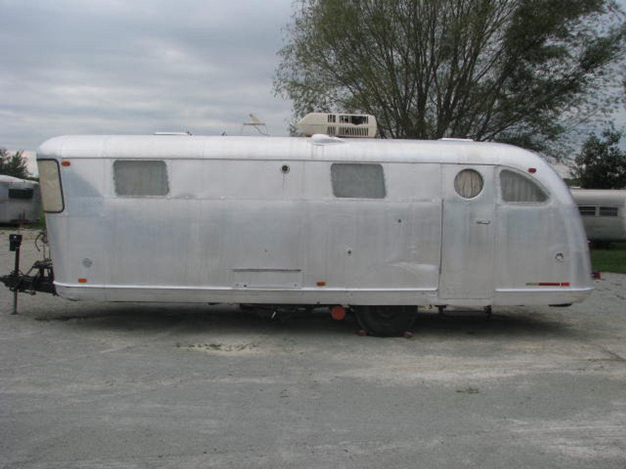 1947 Spartan 25' Manor #4043  (SOLD S. M.)