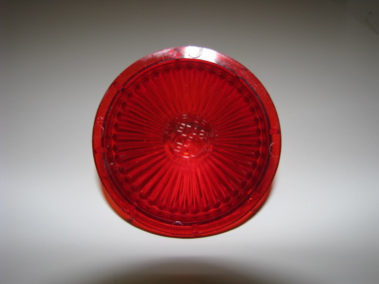 Beehive Lens - Red Fluted (CLT016)